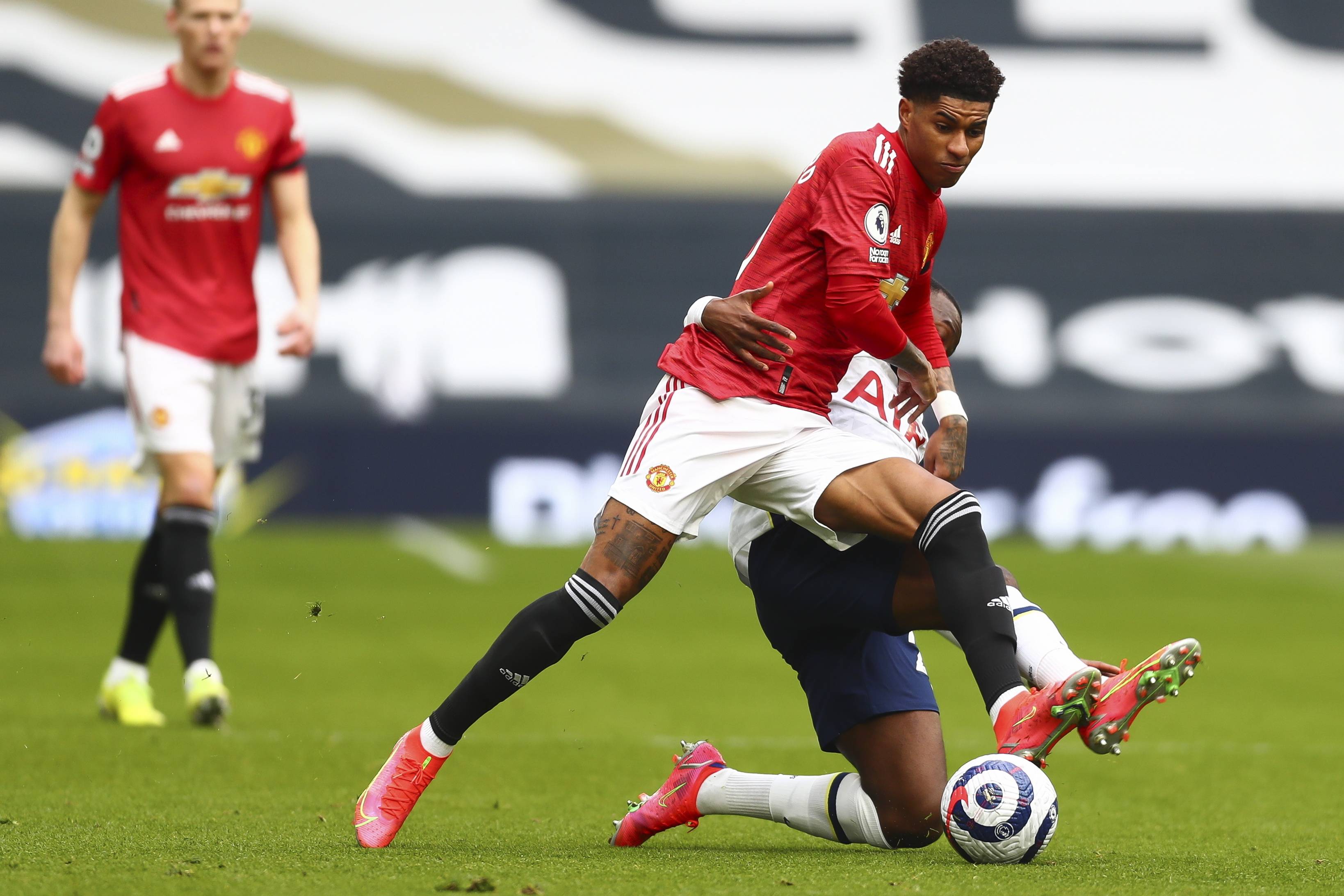 几乎都充满 几乎都充满